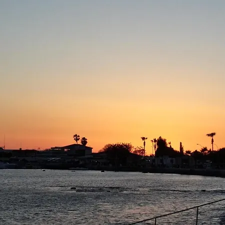 Superior Court Vacation Away From Apartamento Paphos
